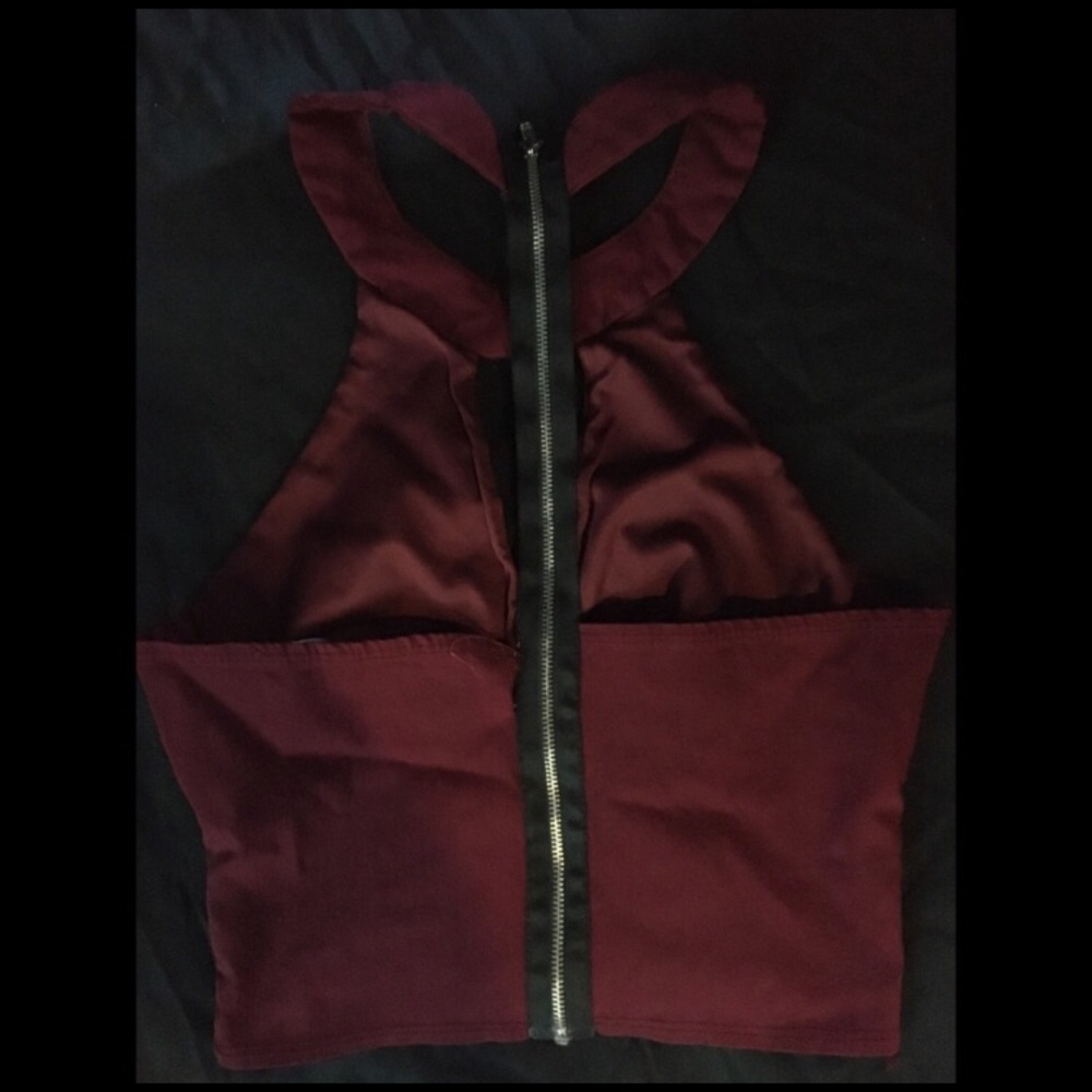 Halter Top - Picture 3 of 3